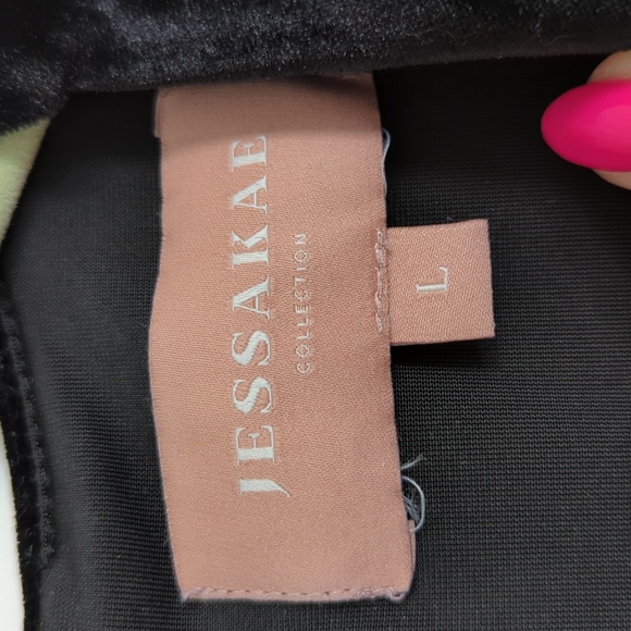 JESSAKAE | "Noor" velvet draped mini dress - Picture 4 of 5